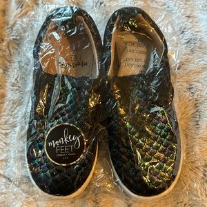 Monkey feet mermaid sparkly slides 3/4y